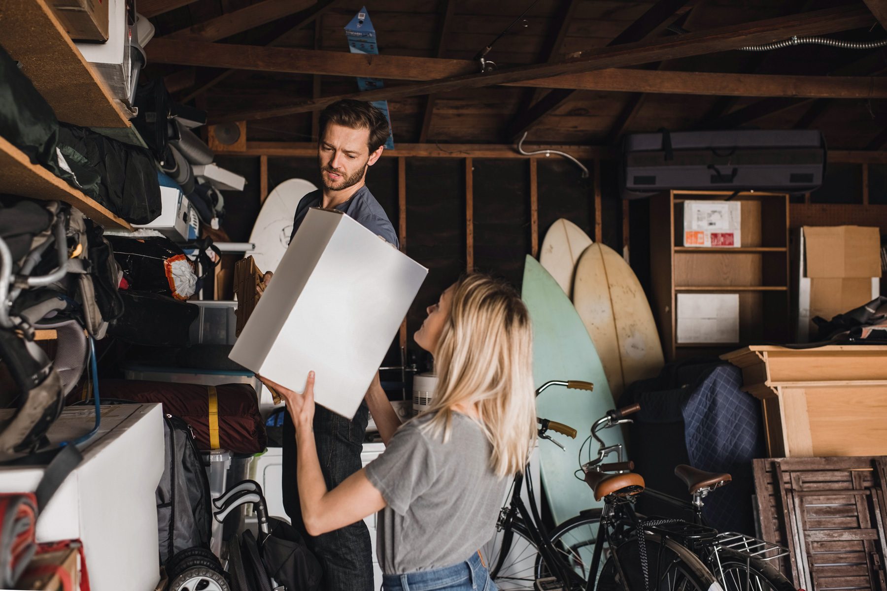 20 Tips and Hacks To Organize Your Garage