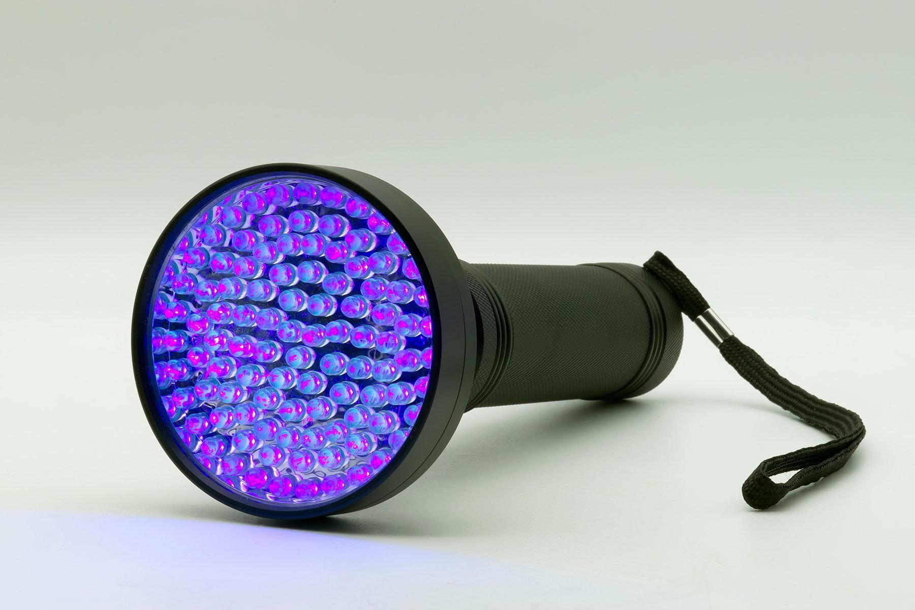 UV Light for Mold Removal: Does It Really Work?