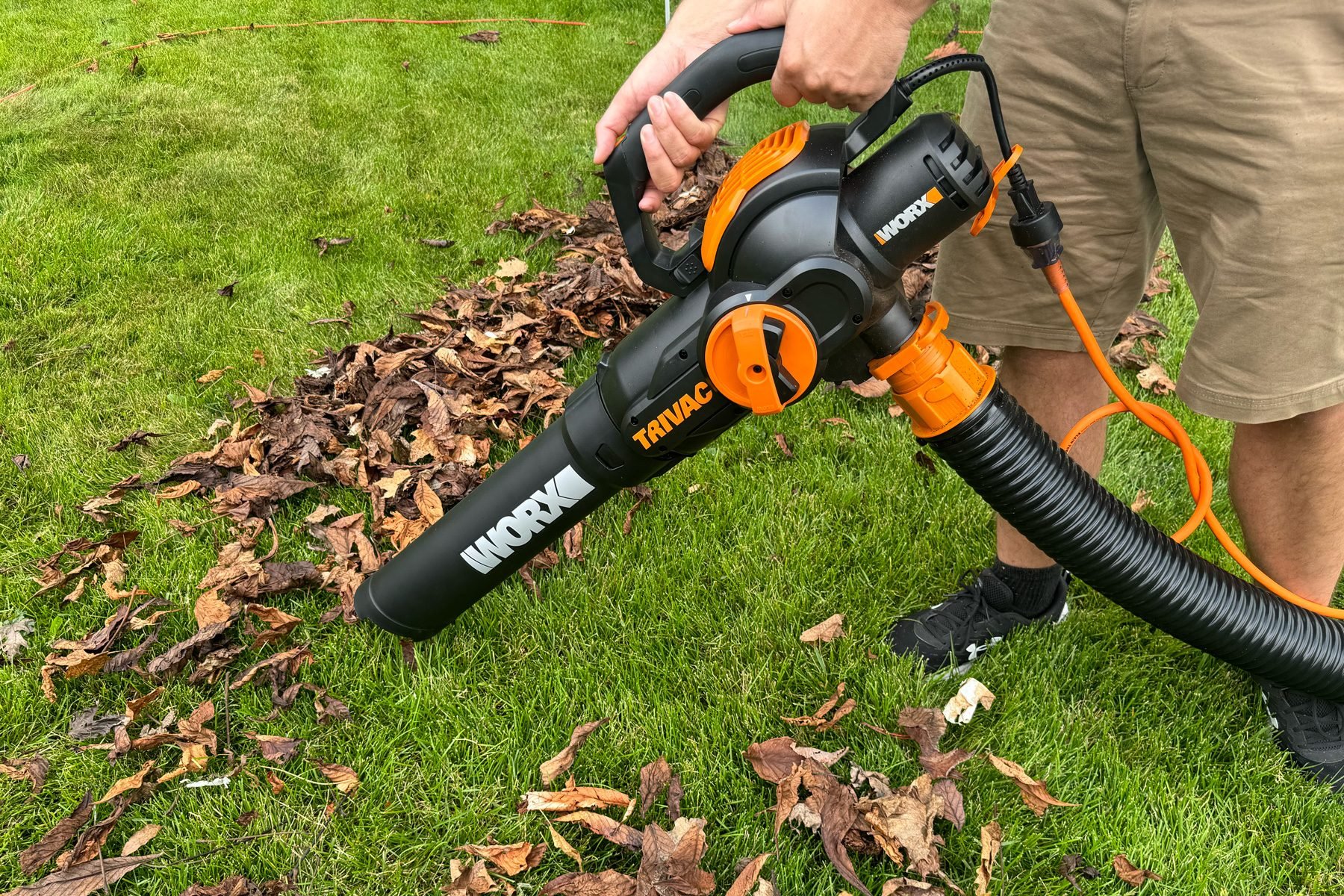 Worx Leaf Vaccum Review: Does This Three-in-One Blower/Vacuum/Mulcher Beat the Competition?